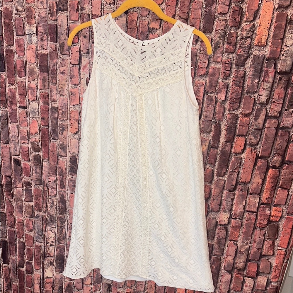 Xhilaration Medium White Lace Overlay Dress